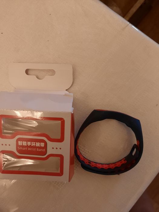 Ремешки на смарт часы Mi band 2торга нет