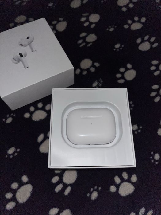 Продам нашники AirPods