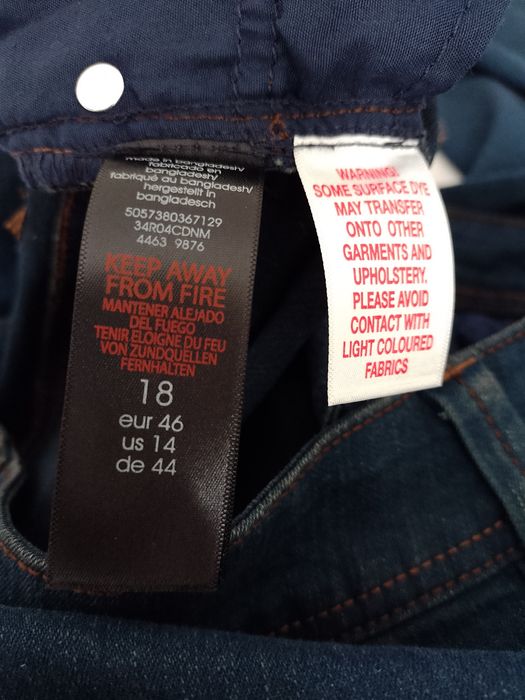 Blugi denim evazați ușor elastici