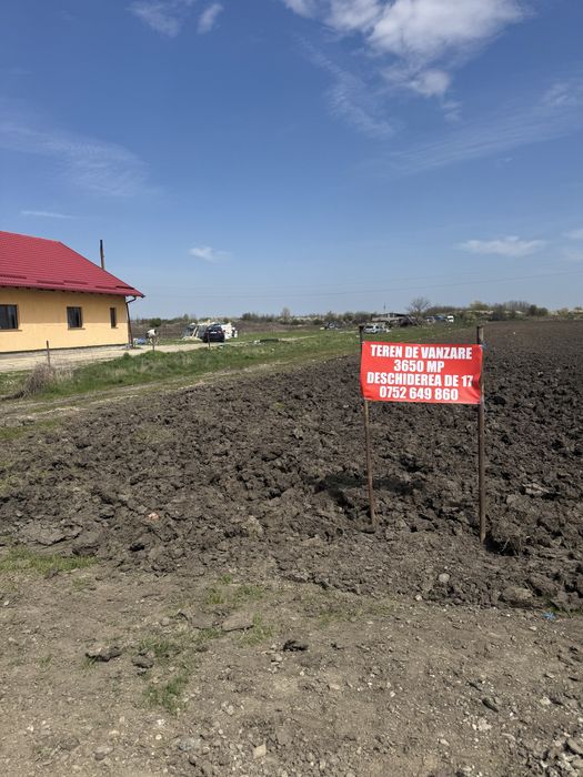Teren de vanzare