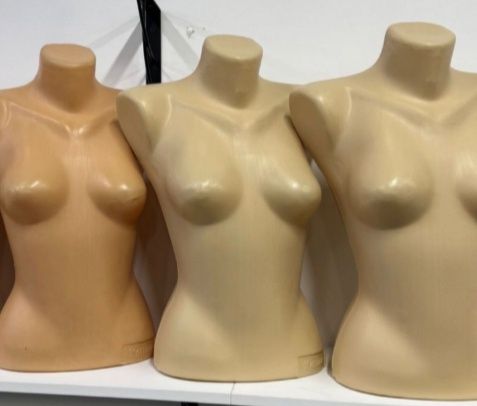 Манекен продам -4шт
