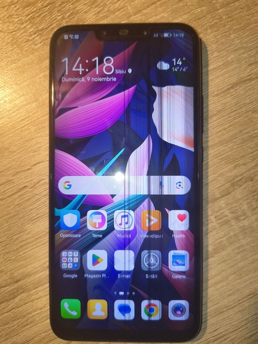 Telefon HUAWEI Mate 20 lite și HUAWEI Y6