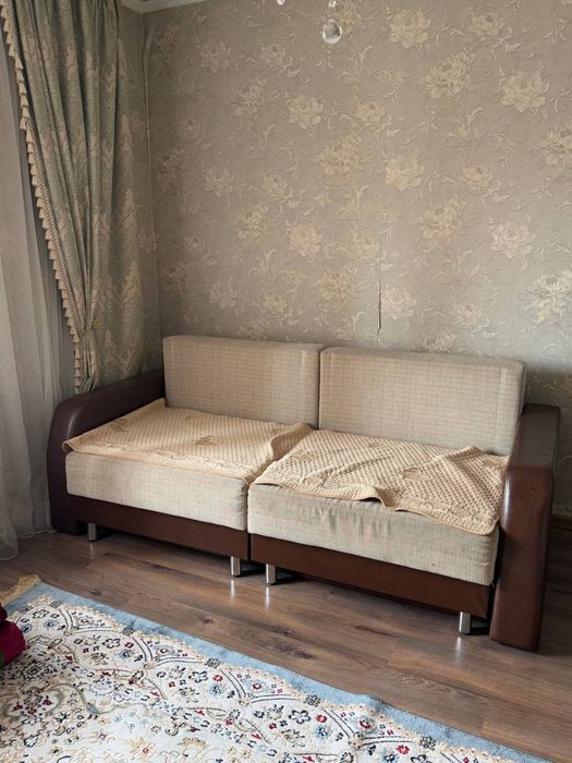 Диван с 2 креслами и пуфиком