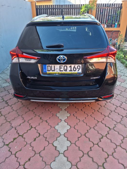 Toyota Auris Hibrid An fabricație  2019 model  TEAM.