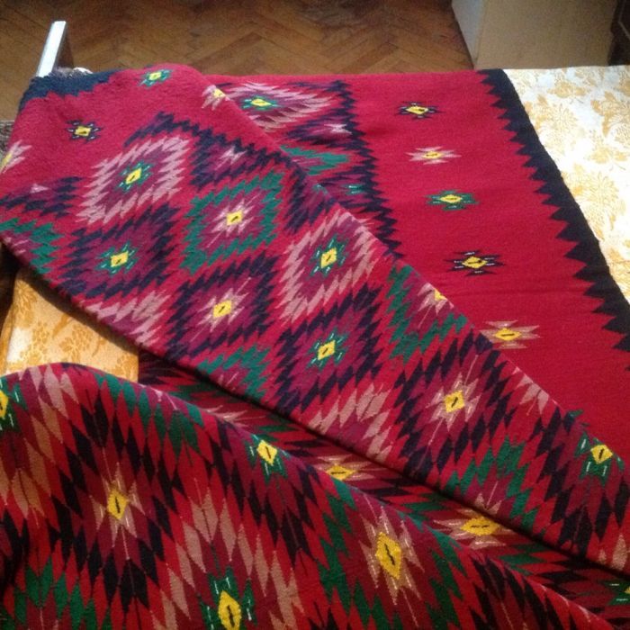 Битова пътека с фолклорни мотиви