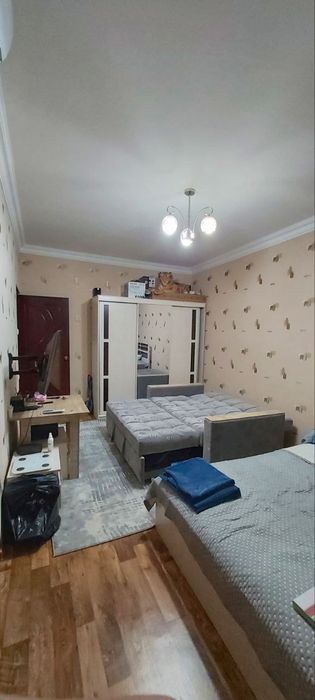 Продаётся диван раскладной.