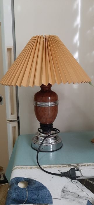 Прикраватный светильник( ночник)