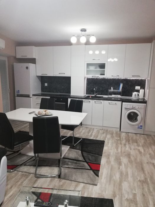 Дава се под наем Двустаен апартамент в Стара Загора, Никола Петков - 75 кв.м за 408 € - Снимка #1