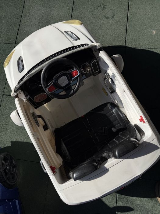 Продам детскую машину