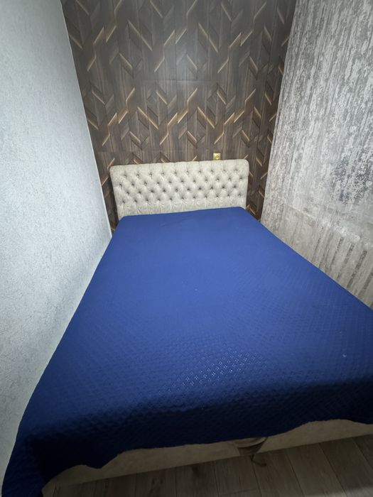 Кровать в отличном Срочно