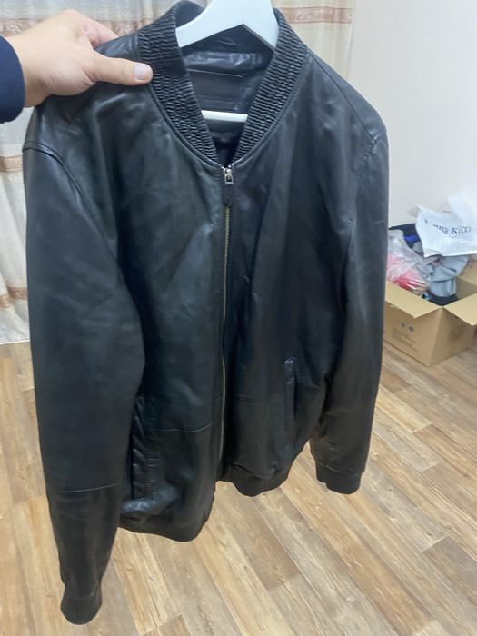 Кожанная куртка Trussardi Италия