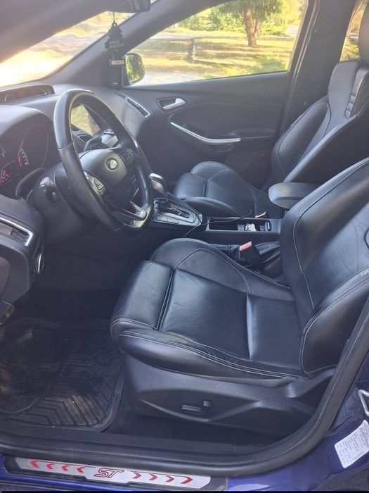 Vând Ford focus st 2017 185cp