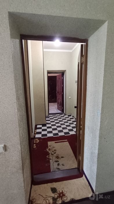 Хонқа тумани Андалиб кўча 3/1 уй, 6-хонадон сотилади. Камолот уйи