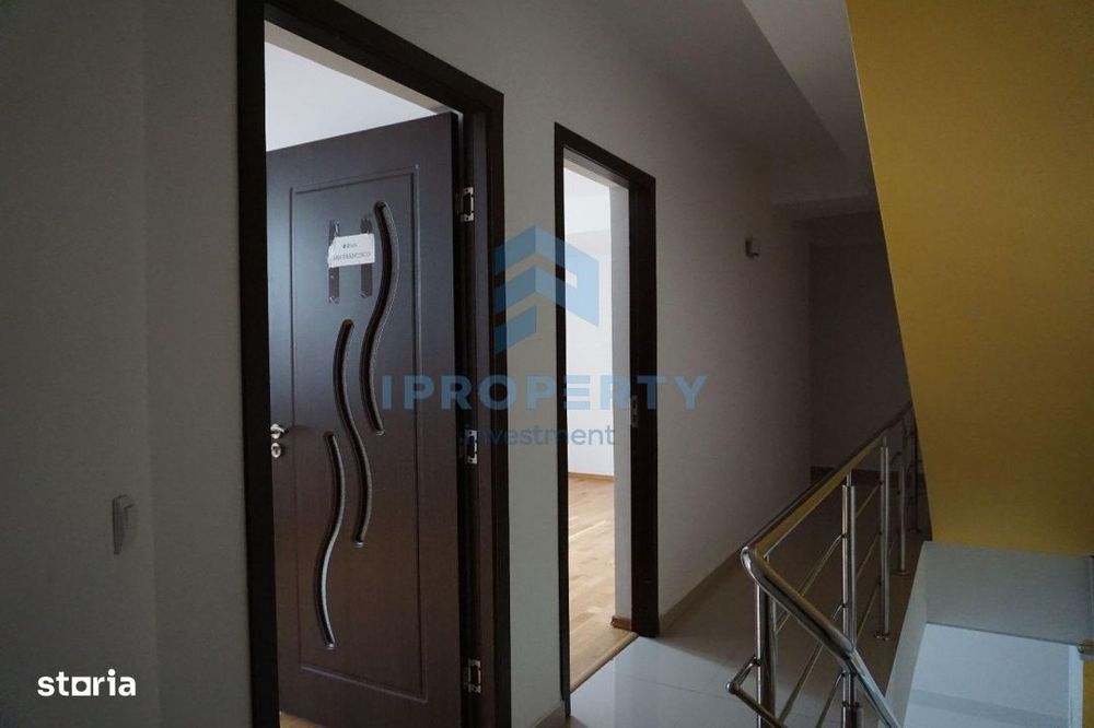 Comercial-Birouri | Piata Victoriei | 250 mpu | 18 Camere | Curte prop