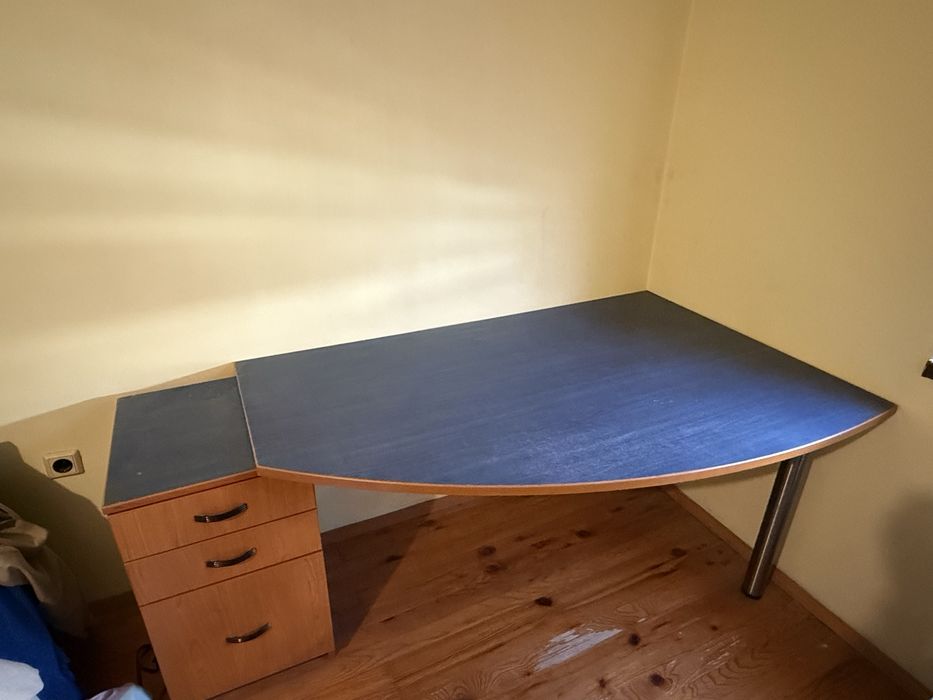 Практично голямо бюро 2 бр.