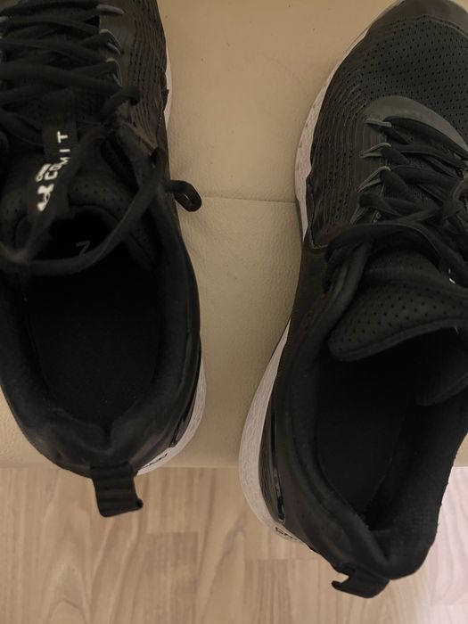 Under Armour 47 , Мъжки маратонки