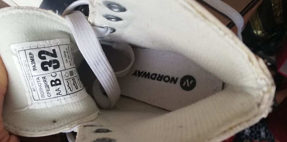 Продам коньки для девочки