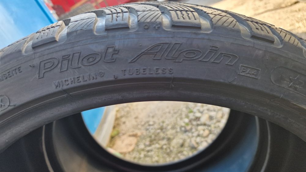 Anvelope 235/35R19 marca Michelin, M +S,DOT 2019,6 mm