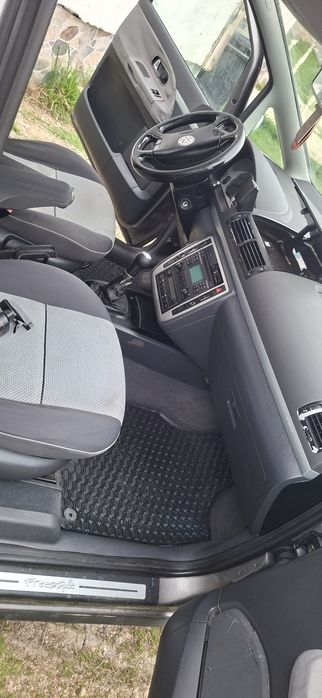 Vand vw sharan 2007 2.0 140 cp un singur ax