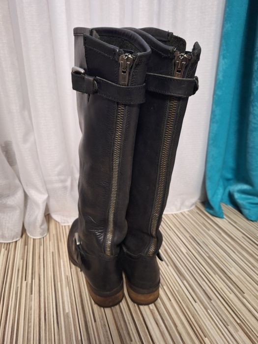 Cizme piele mărime 38.