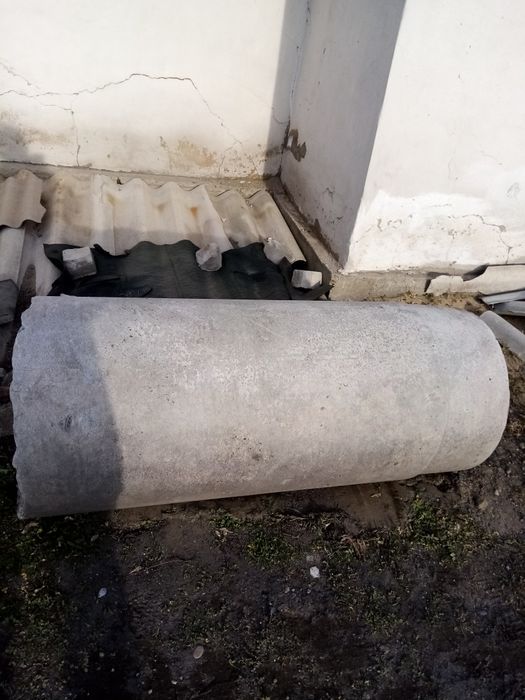 Бетонные кольца два штуки