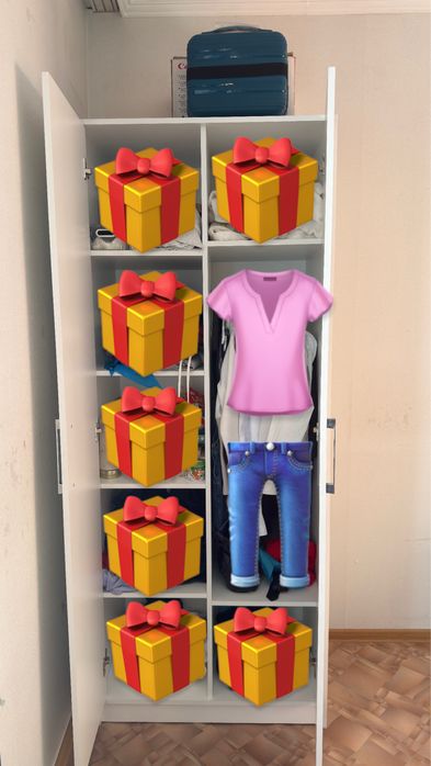 Шкаф белого цвета