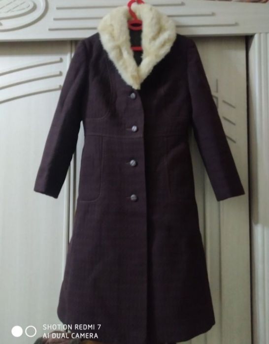Пальто норка воротник 48 размер