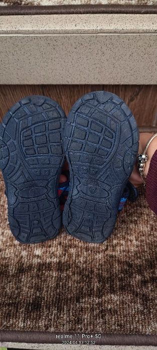 Детски  сандали.