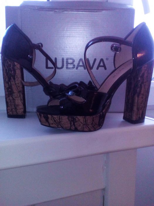 Качественные босоножки