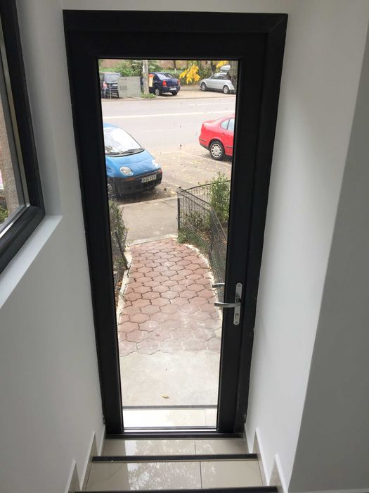 Spatiu comercial stradal – Valea Argesului nr. 4 - Metrou – Sector 6