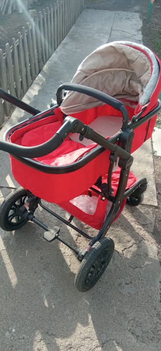 Прогулочная коляска EMILIE лето-зима!