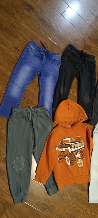 Lot haine băieți 104 Zara/alte mărci