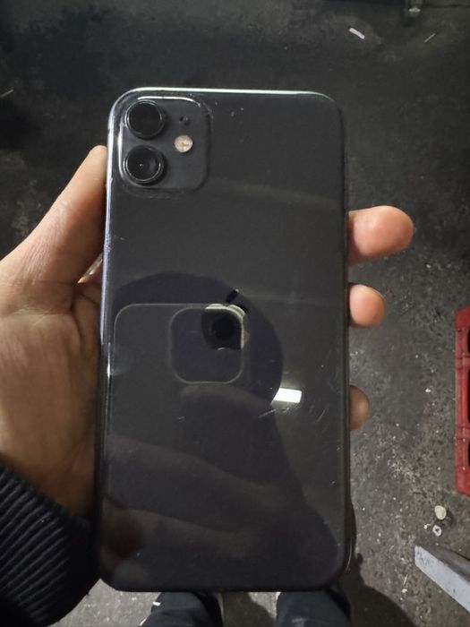 Nomi iphone 11 sotiladi