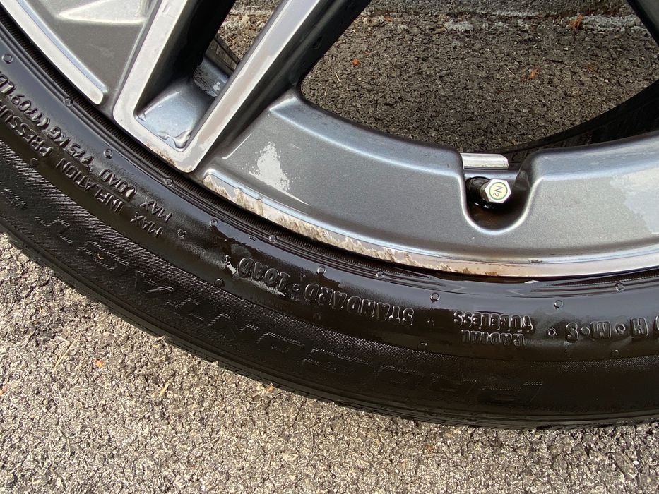 Всезонни гуми с джанти AMG за Mercedes GLB X247 235/50/19