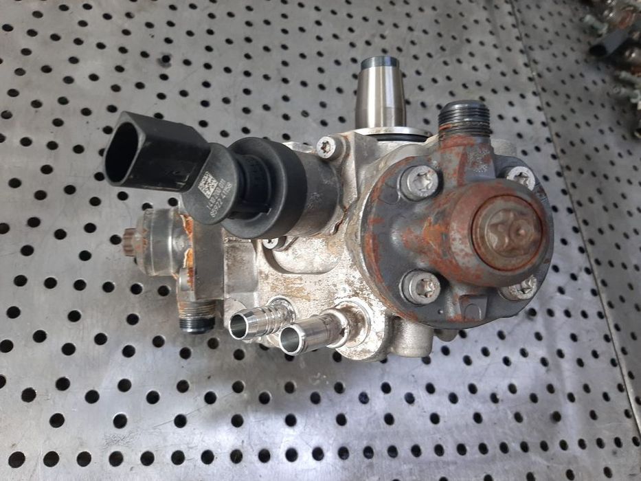 pompa inalta 3.0 d bmw 7 g11 g12  x3 x5 0445010841   8571555