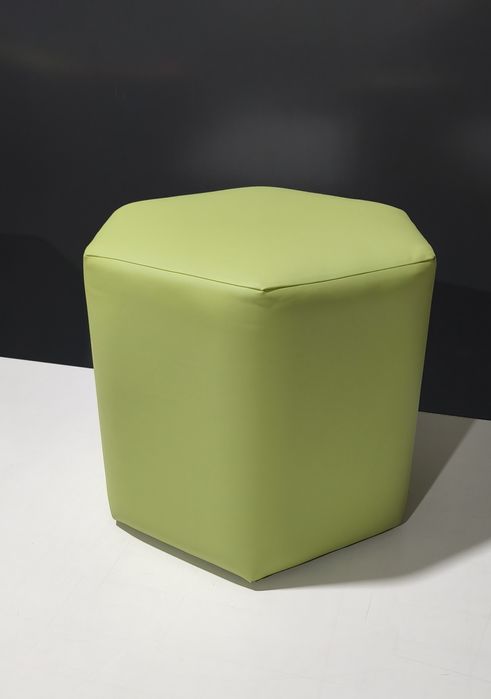 Продаются пуфики