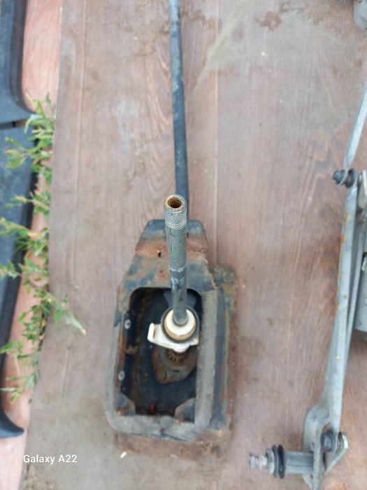 Запчасти на Гольф2