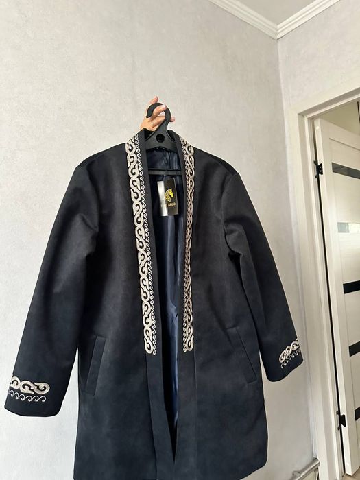 Продам   мужской камзол