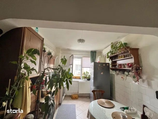 Apartament 3 camere in centru Calarasi
