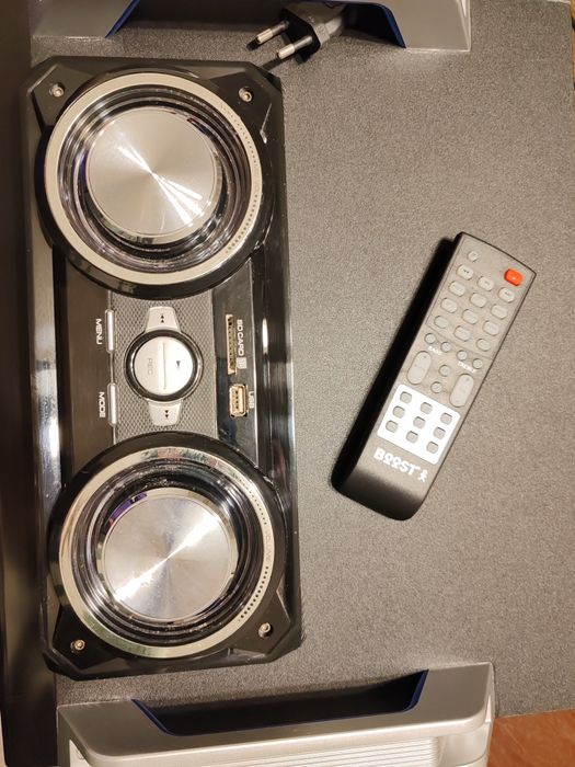 Vand boxa bluetooth, 140w,  iesire mic karaoke, usb, fm