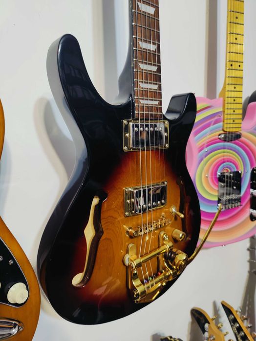 Chitara electrica Alba ASD, semiholow, Bigsby, made in Japan