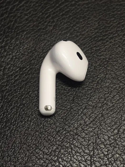 Airpods 4 левый наушник (ANC и Обычный).Оригинал 100%