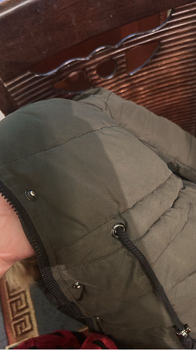 продается зимняя куртка размер Л