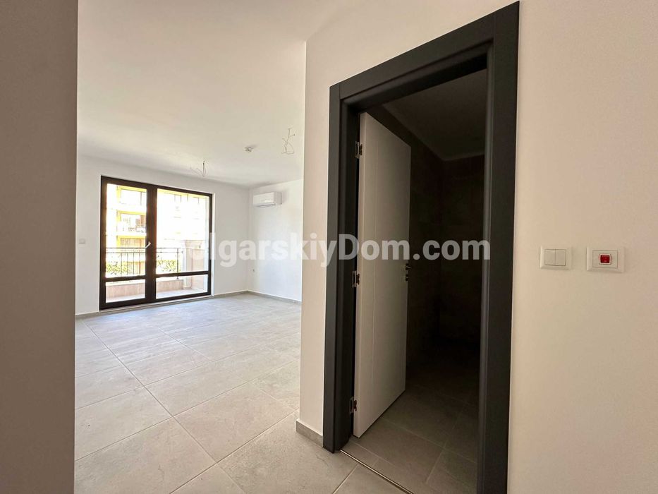 Продава се Едностаен апартамент в Свети Влас - 41 кв.м за 882 €/кв.м - Снимка #2