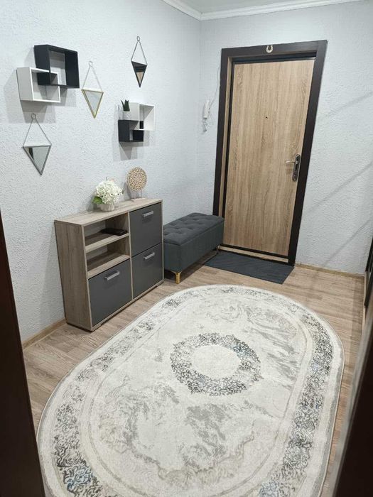 срочно продается квартира,2к, район 8школы