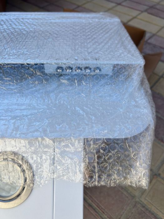 Вытяжка,новая в упаковке