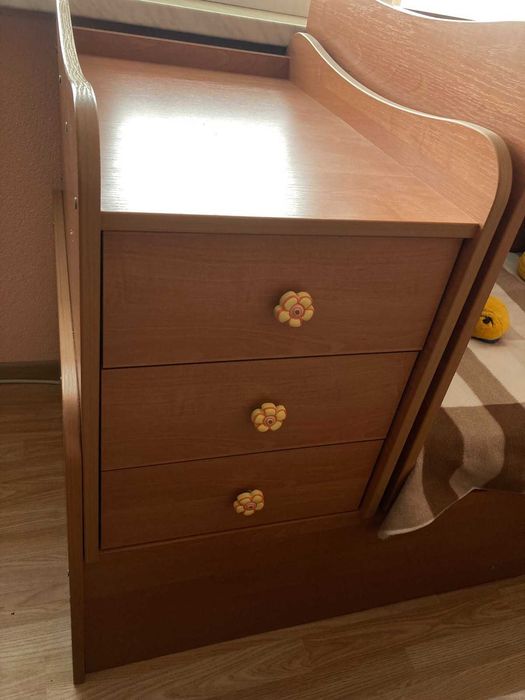 Детско легло в добро състояние