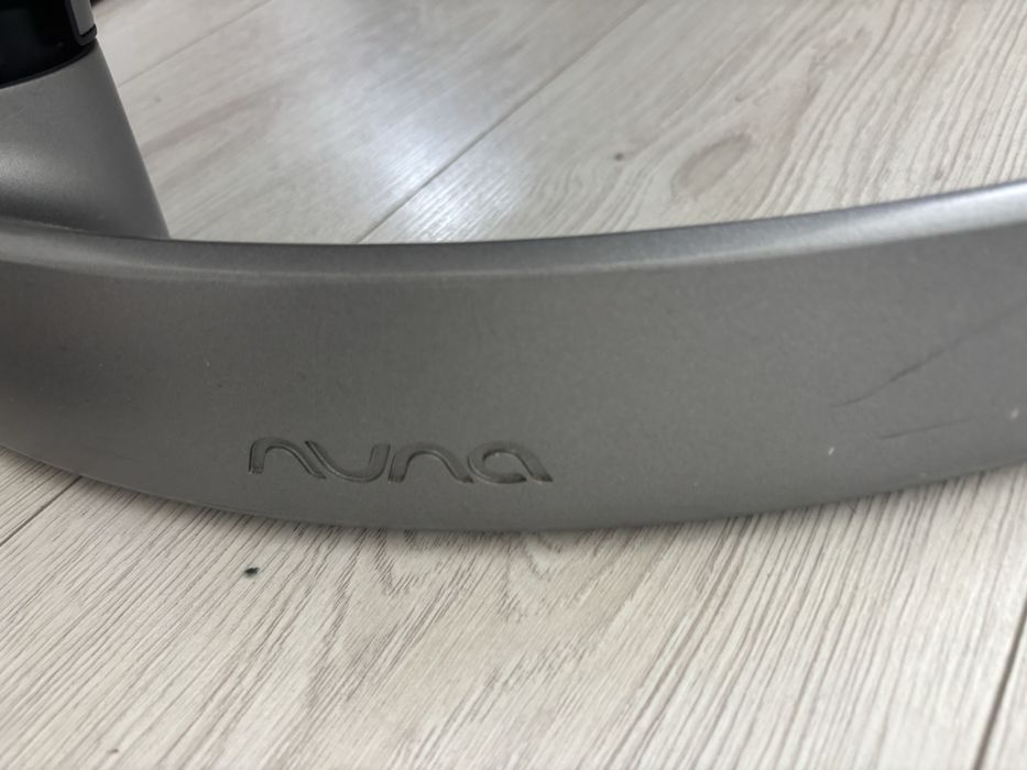 Шезлонг nuna leaf