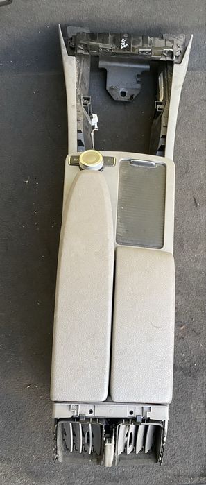 Tunel Cotiera Mercedes C W204 Pret 400 lei