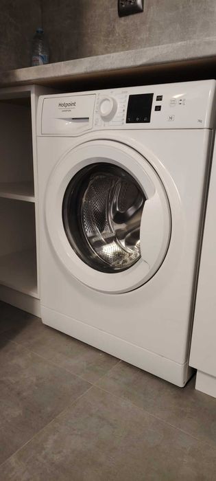 Продава се Тристаен апартамент в Плевен, 9-ти квартал - 85 кв.м за 1648 €/кв.м - Снимка #6